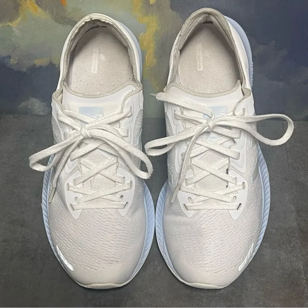 New Balance Dynasoft Pesu V1 Women's Wide Sneakers White Size 8.5D